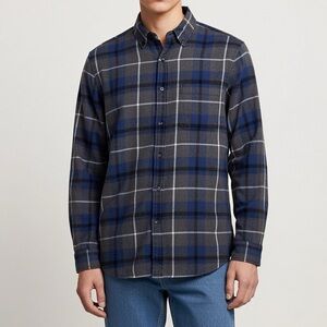 Amazon Essentials Blue Gray Plaid Flannel Button Down Shirt Men’s Size M